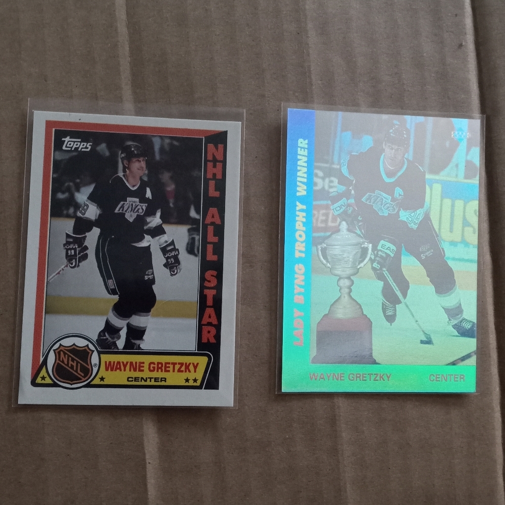 Wayne Gretzky 2 Card Lot "the great one" NHL